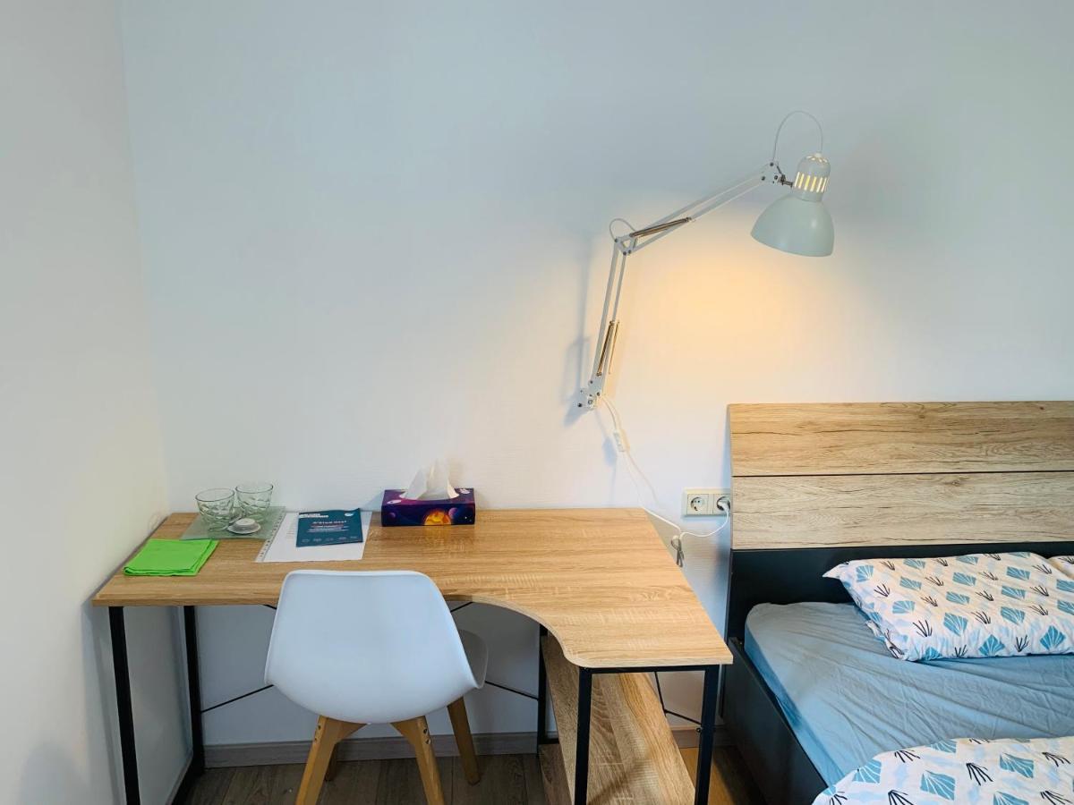 Homestay In Beggen House - In